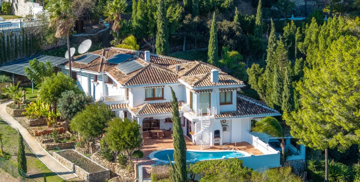 Sale of detached villa in Mijas 40