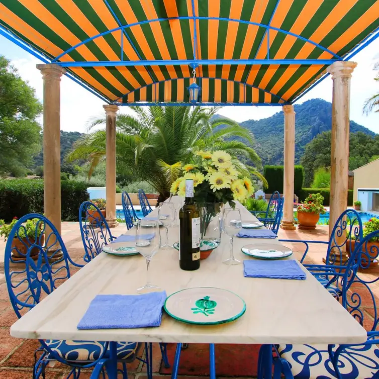 Sale of finca - cortijo in Gaucín