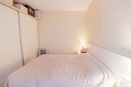 Image 4 thumb