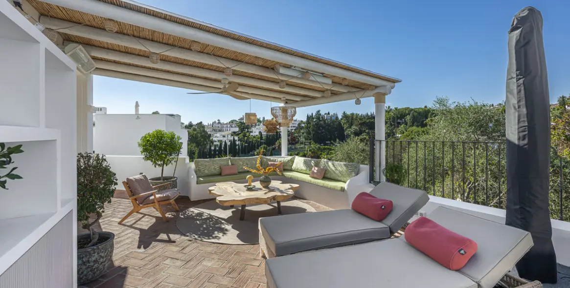 Sale of townhouse in Marbella (district The Golden Mile) 3