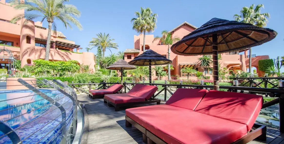 Sale of penthouse in Estepona (district New Golden Mile) 10