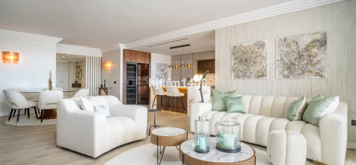 Sale of middle floor apartment in Nueva Andalucía 0