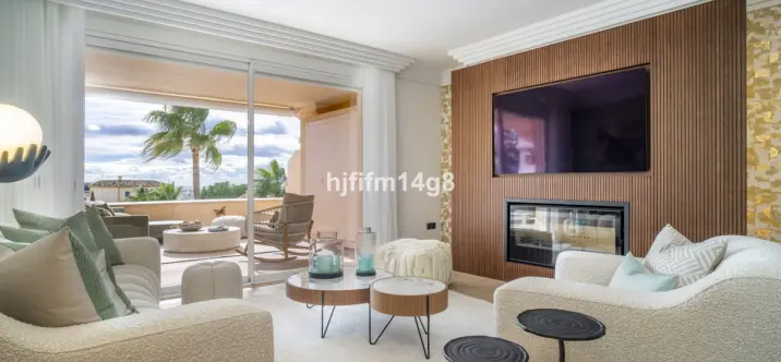 Sale of middle floor apartment in Nueva Andalucía 4