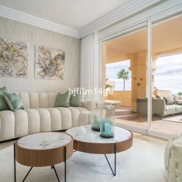 Sale of middle floor apartment in Nueva Andalucía