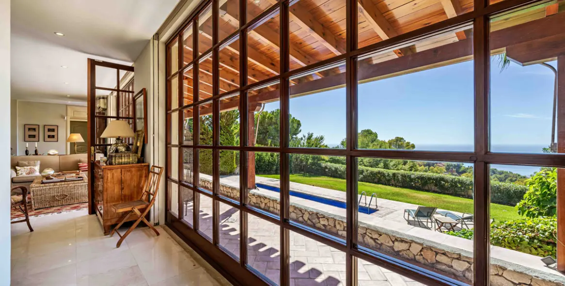 Продажа  отдельно стоящей виллы в Malaga (район Málaga Este) 6