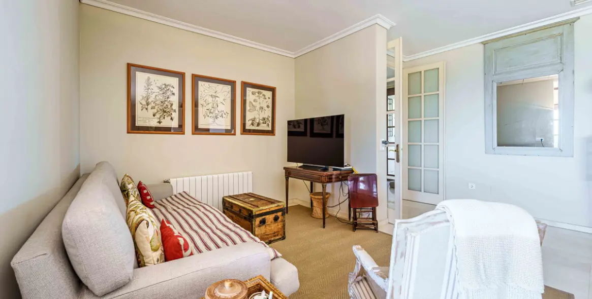 Продажа  отдельно стоящей виллы в Malaga (район Málaga Este) 8