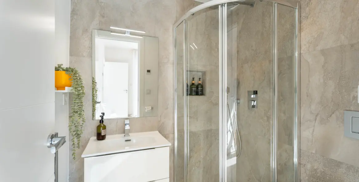 Sale of detached villa in El Rosario 27