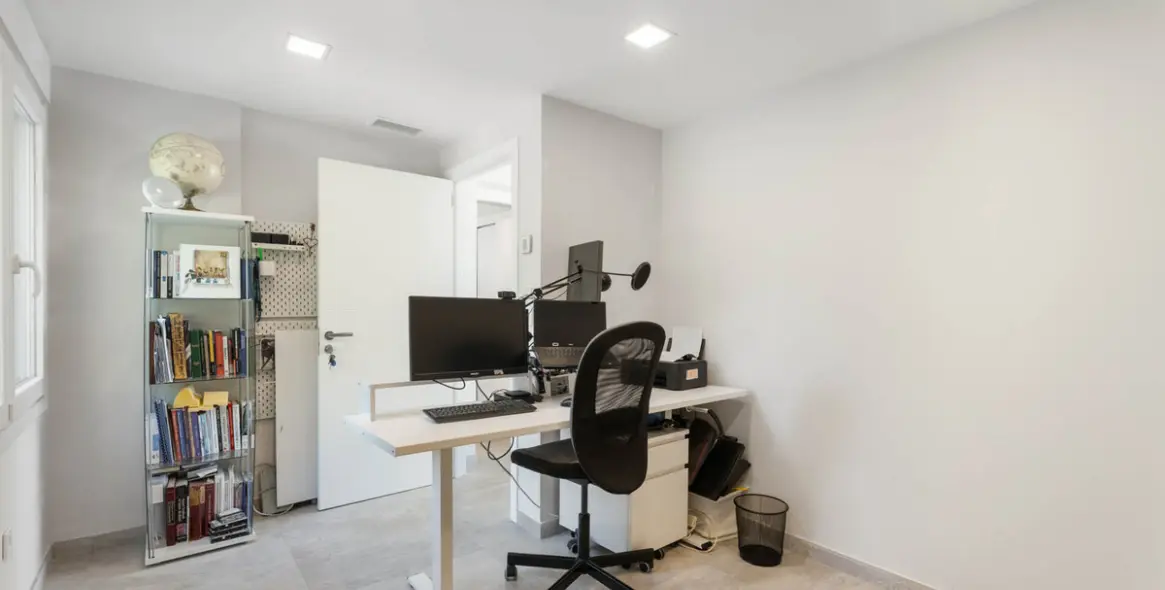 Sale of detached villa in El Rosario 30