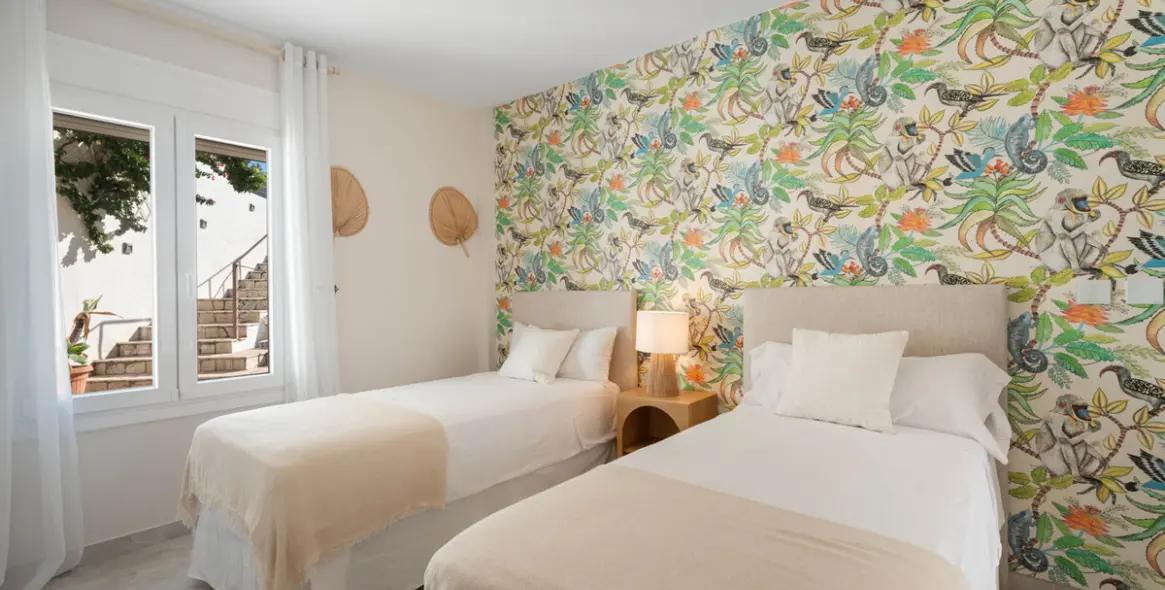 Sale of detached villa in El Rosario 44