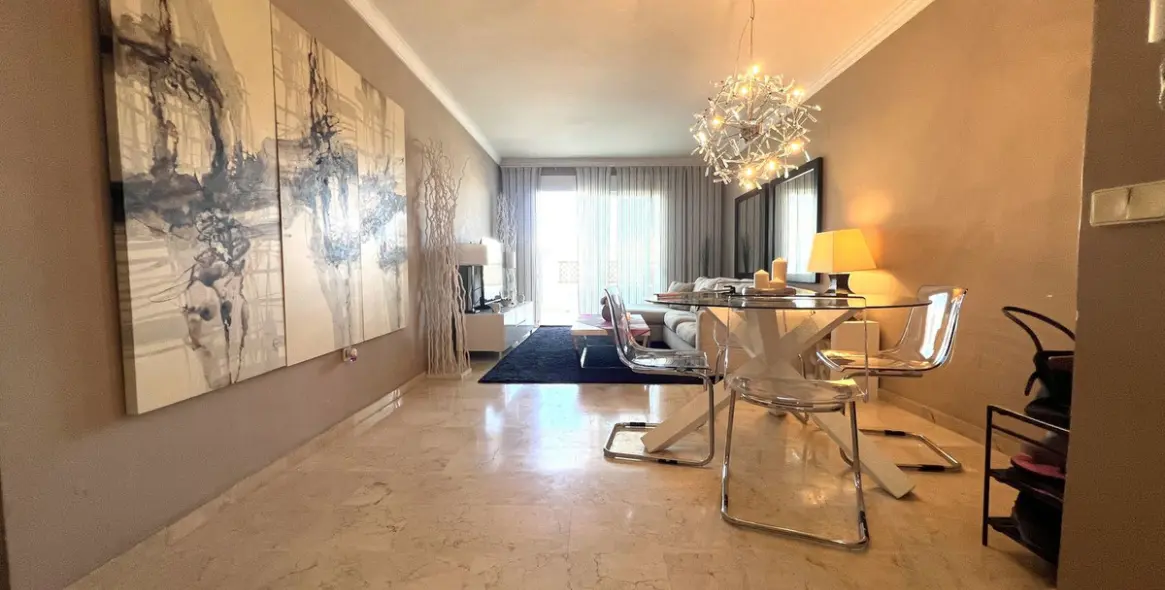 Long-term rent of middle floor apartment in Marbella (district Puerto Banús) 2