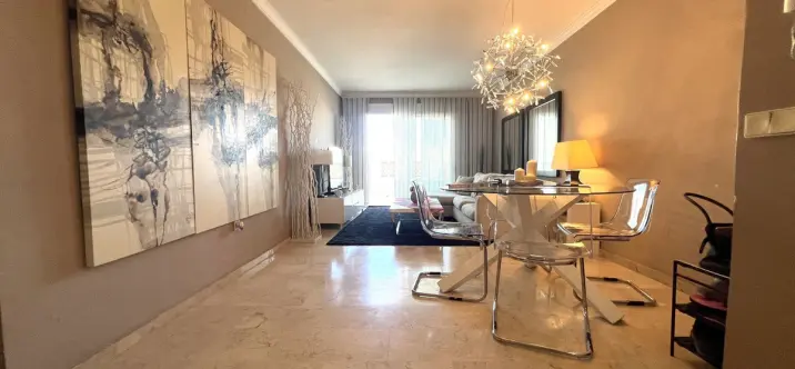 Middle floor apartment R5237380 1