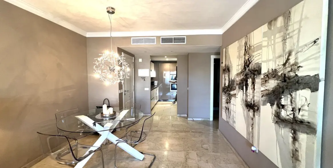 Long-term rent of middle floor apartment in Marbella (district Puerto Banús) 3