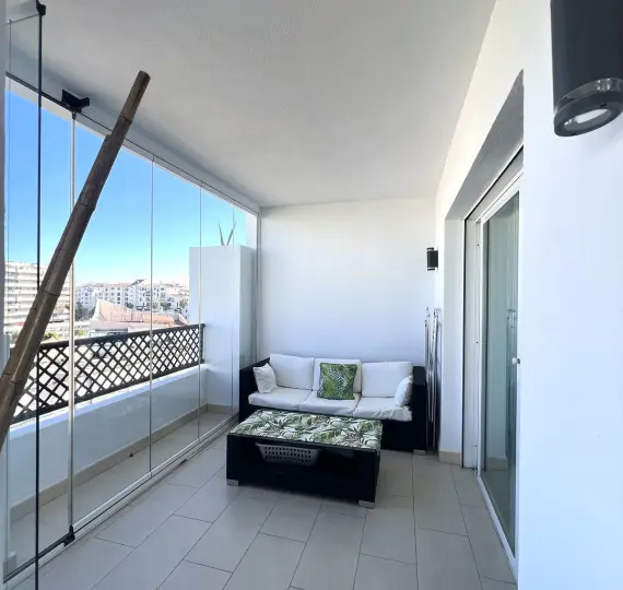 Middle floor apartment R5237380