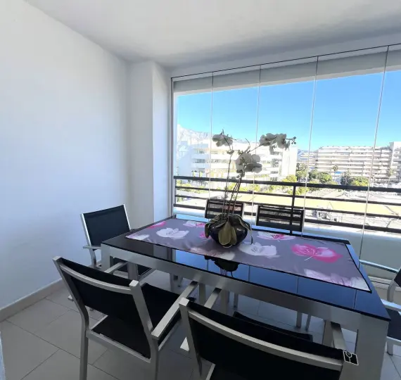 Middle floor apartment R5237380