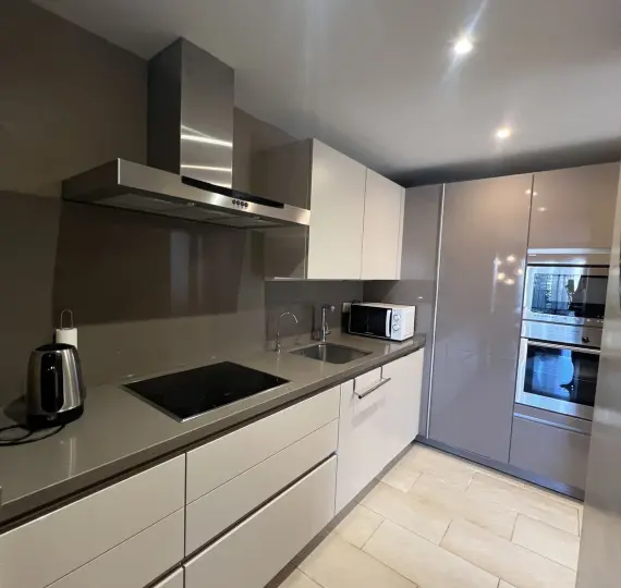 Middle floor apartment R5237380