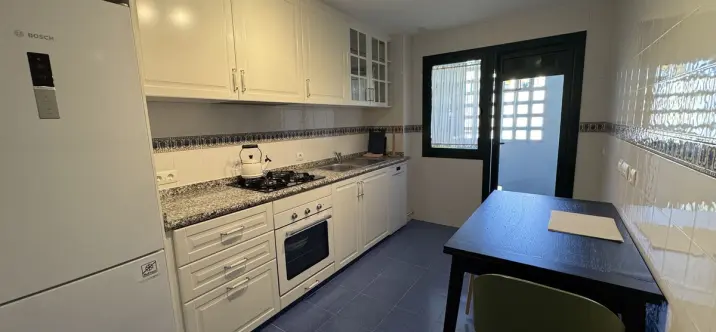 Long-term rent of middle floor apartment in San Pedro de Alcántara 2