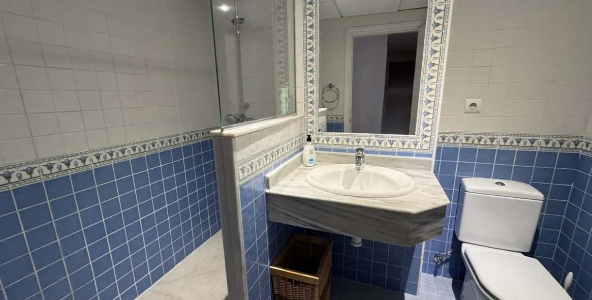 Long-term rent of middle floor apartment in San Pedro de Alcántara 11