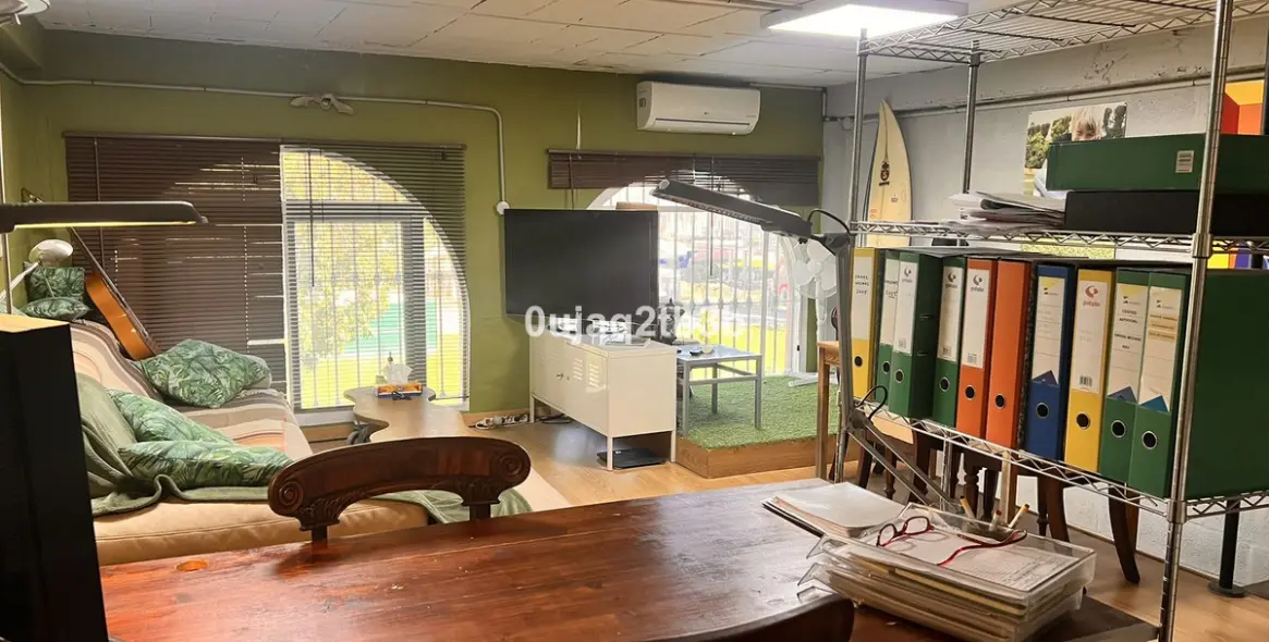 Long-term rent of commercial premises in Bel Air 4