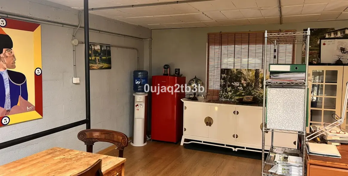 Long-term rent of commercial premises in Bel Air 12