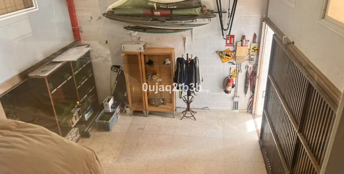 Long-term rent of commercial premises in Bel Air 13