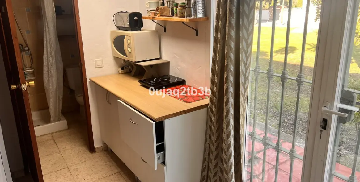 Long-term rent of commercial premises in Bel Air 15