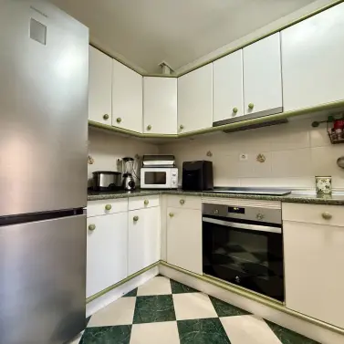 Продажа апартаментов на среднем этаже в Fuengirola