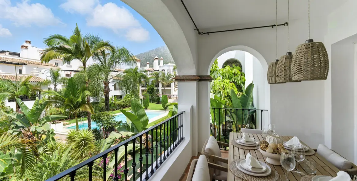 Long-term rent of middle floor apartment in Marbella (district Sierra Blanca) 19