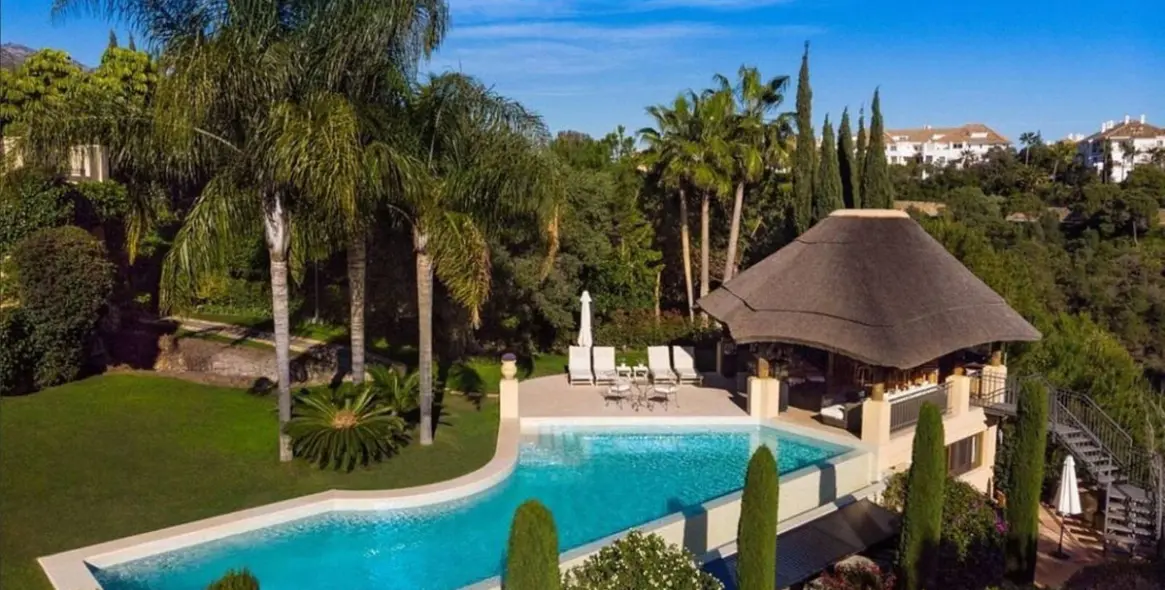 Sale of detached villa in Marbella (district The Golden Mile) 6