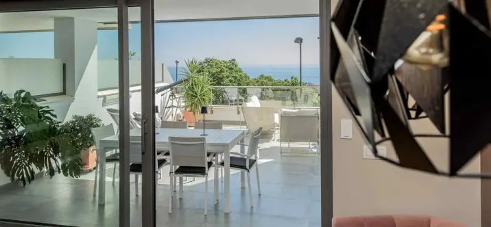 Долгосрочная аренда апартаментов на среднем этаже в Benalmadena 0