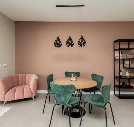 Долгосрочная аренда апартаментов на среднем этаже в Benalmadena