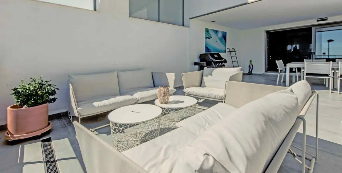 Долгосрочная аренда апартаментов на среднем этаже в Benalmadena 4