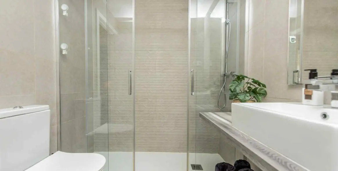 Долгосрочная аренда апартаментов на среднем этаже в Benalmadena 6