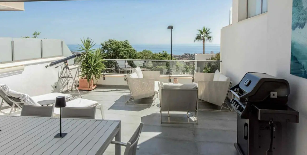 Долгосрочная аренда апартаментов на среднем этаже в Benalmadena 8