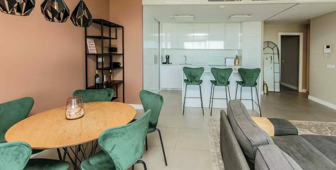 Долгосрочная аренда апартаментов на среднем этаже в Benalmadena 24