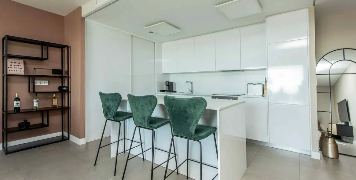 Долгосрочная аренда апартаментов на среднем этаже в Benalmadena 26