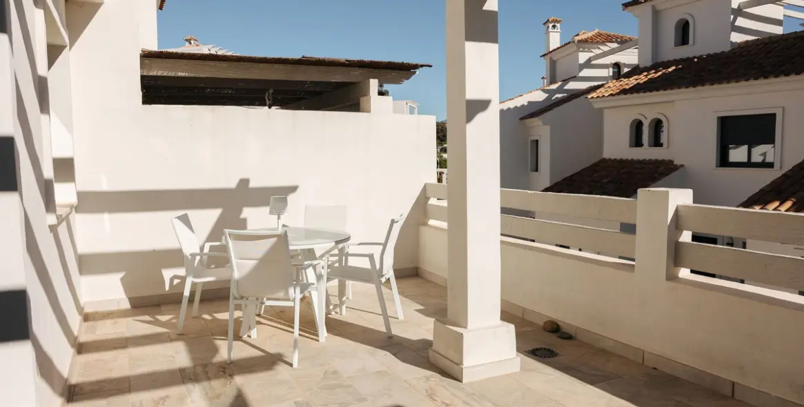 Долгосрочная аренда таунхауса в El Paraiso 9