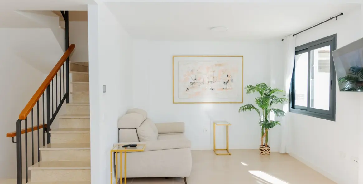 Долгосрочная аренда таунхауса в El Paraiso 11