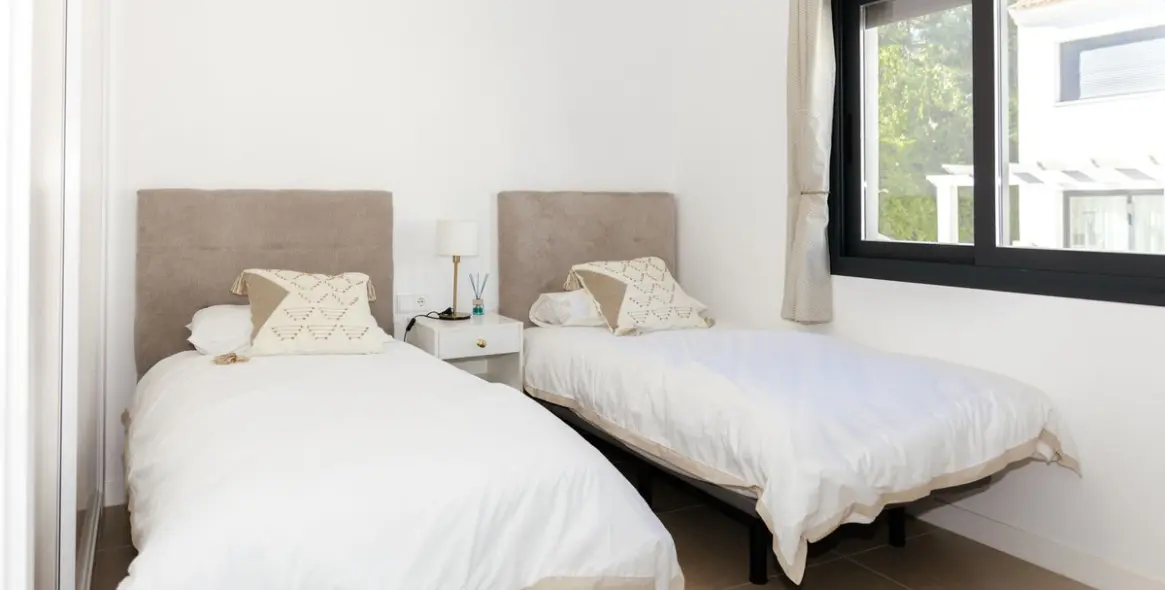 Долгосрочная аренда таунхауса в El Paraiso 15