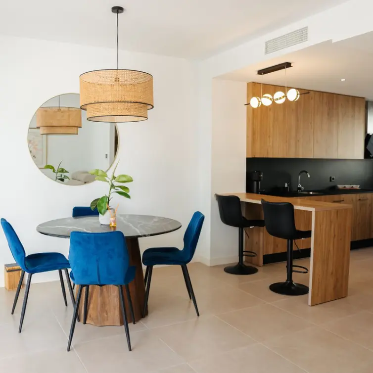 Long-term rent of townhouse in El Paraiso