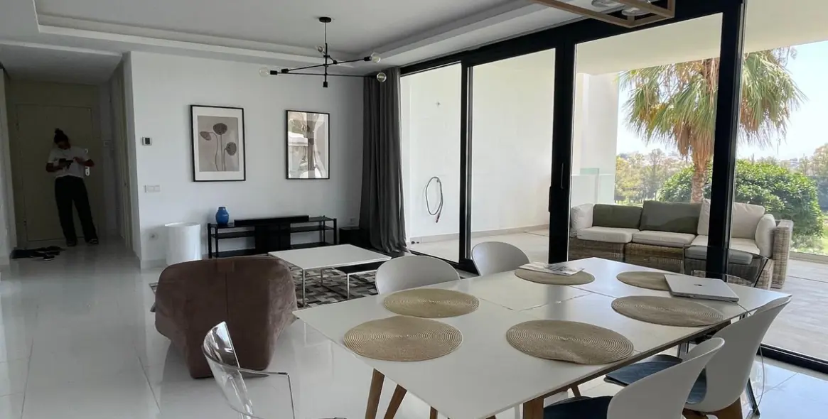 Long-term rent of middle floor apartment in Benahavís 2