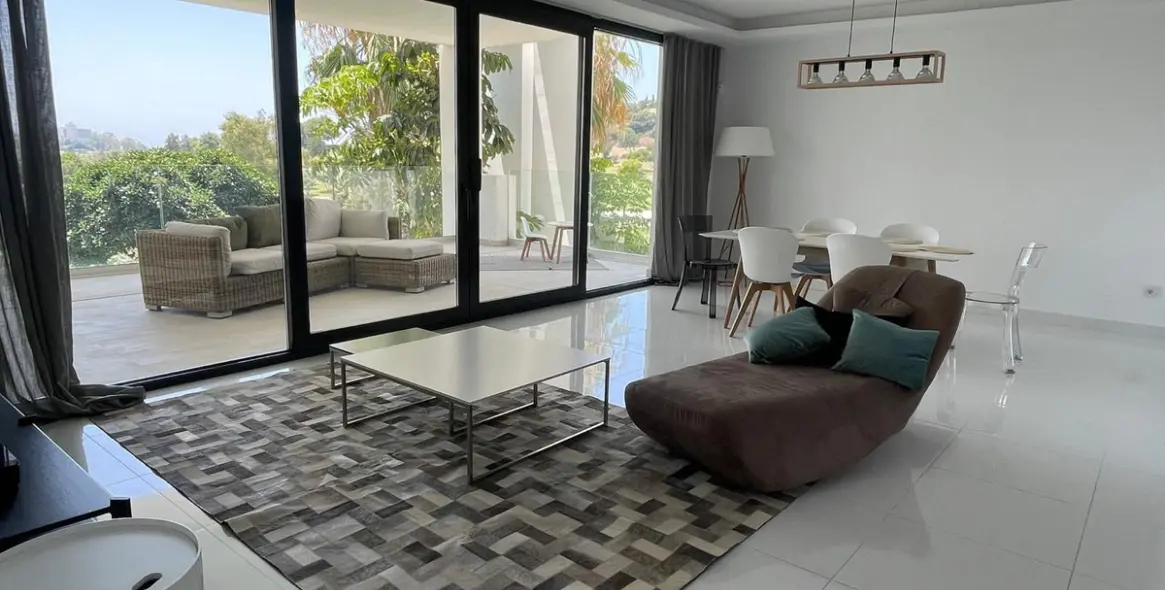 Long-term rent of middle floor apartment in Benahavís 4