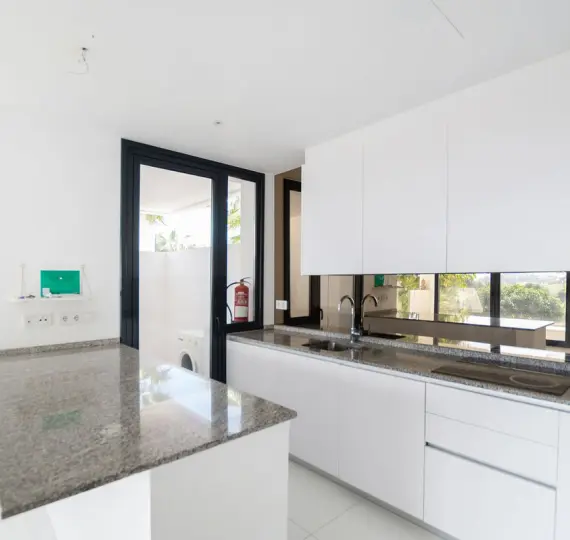 Long-term rent of middle floor apartment in Benahavís