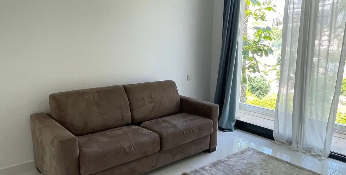 Long-term rent of middle floor apartment in Benahavís 14