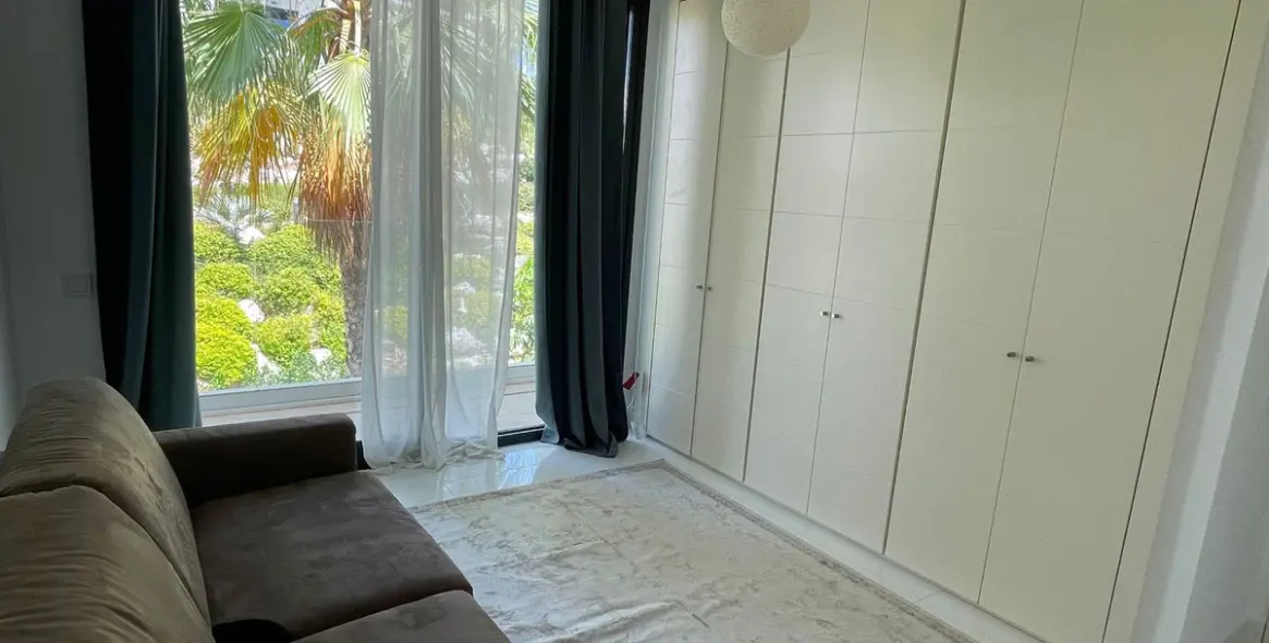 Long-term rent of middle floor apartment in Benahavís 15