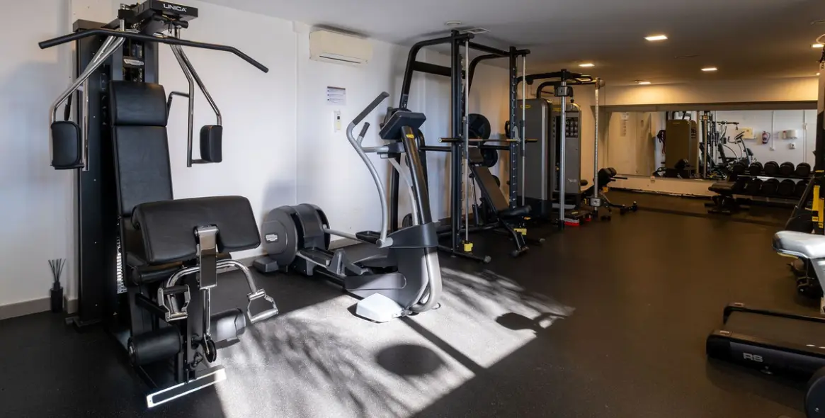 Долгосрочная аренда апартаментов на среднем этаже в Benahavís 23