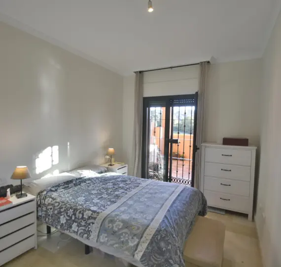 Sale of ground floor apartment in Marbella