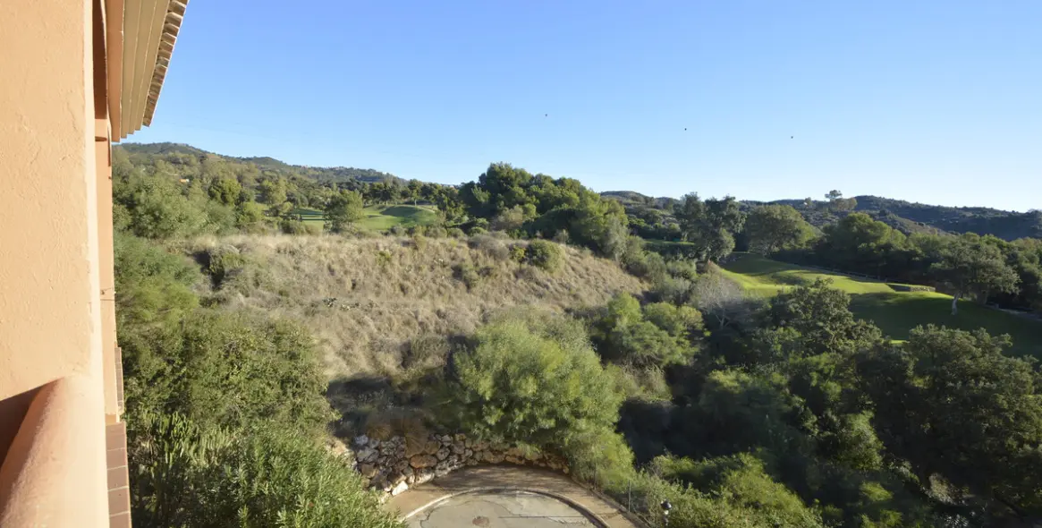 Sale of ground floor apartment in Marbella 24