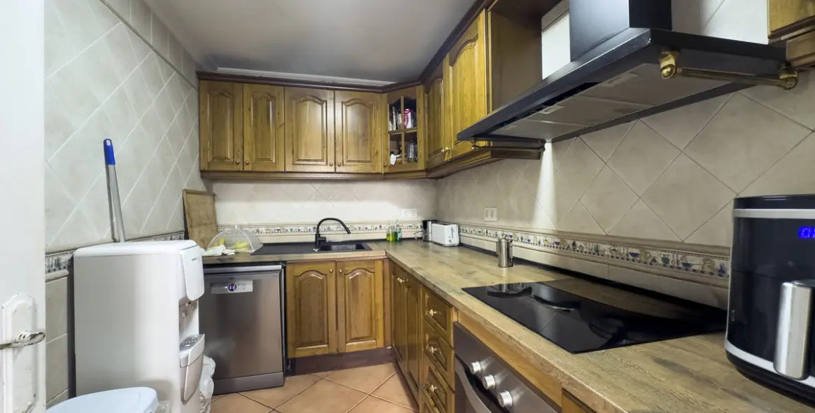 Sale of townhouse in Bel Air 11