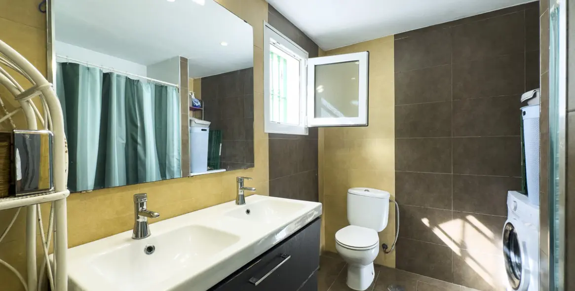 Sale of townhouse in Bel Air 13