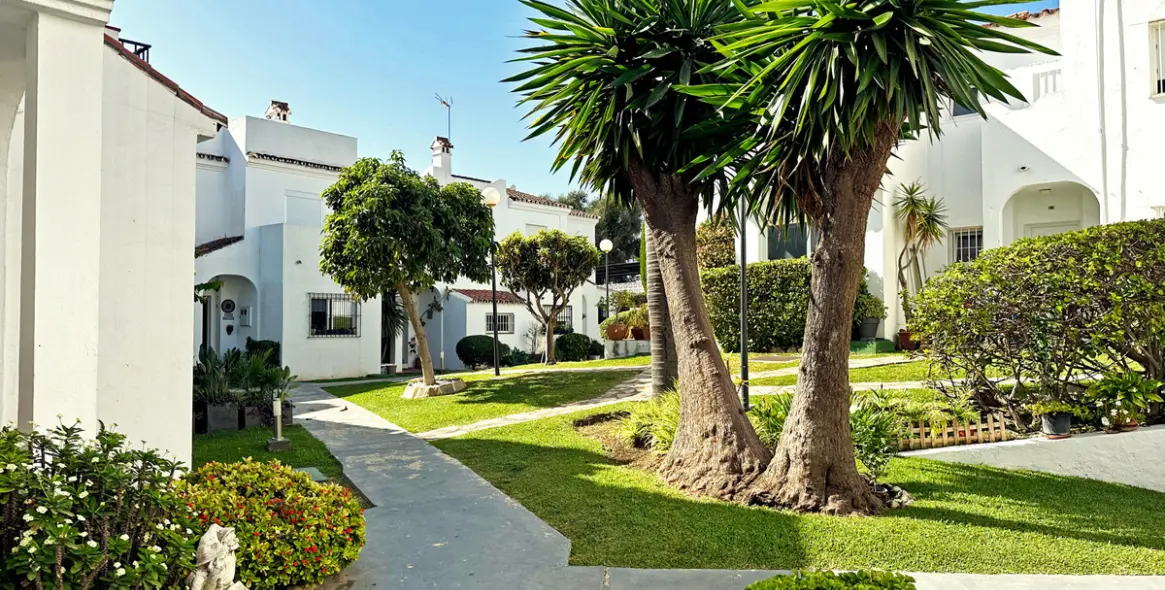 Sale of townhouse in Bel Air 15